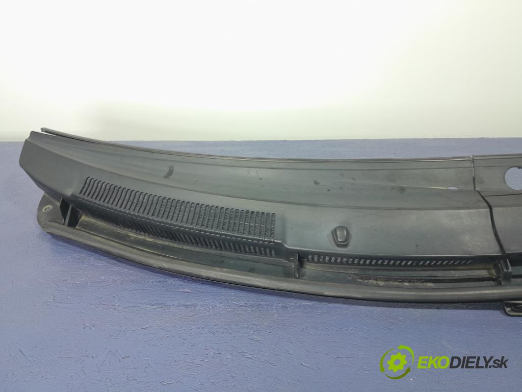 Toyota Yaris 2008 torpédo 55781-0D100