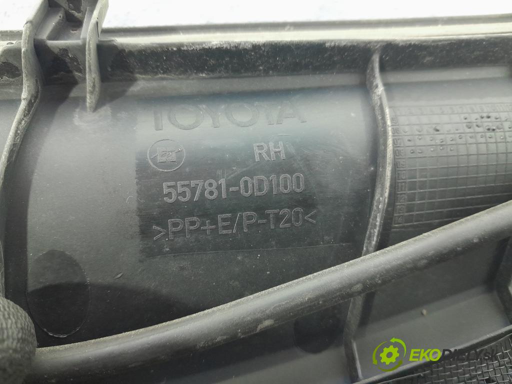 Toyota Yaris 2008 torpédo 55781-0D100