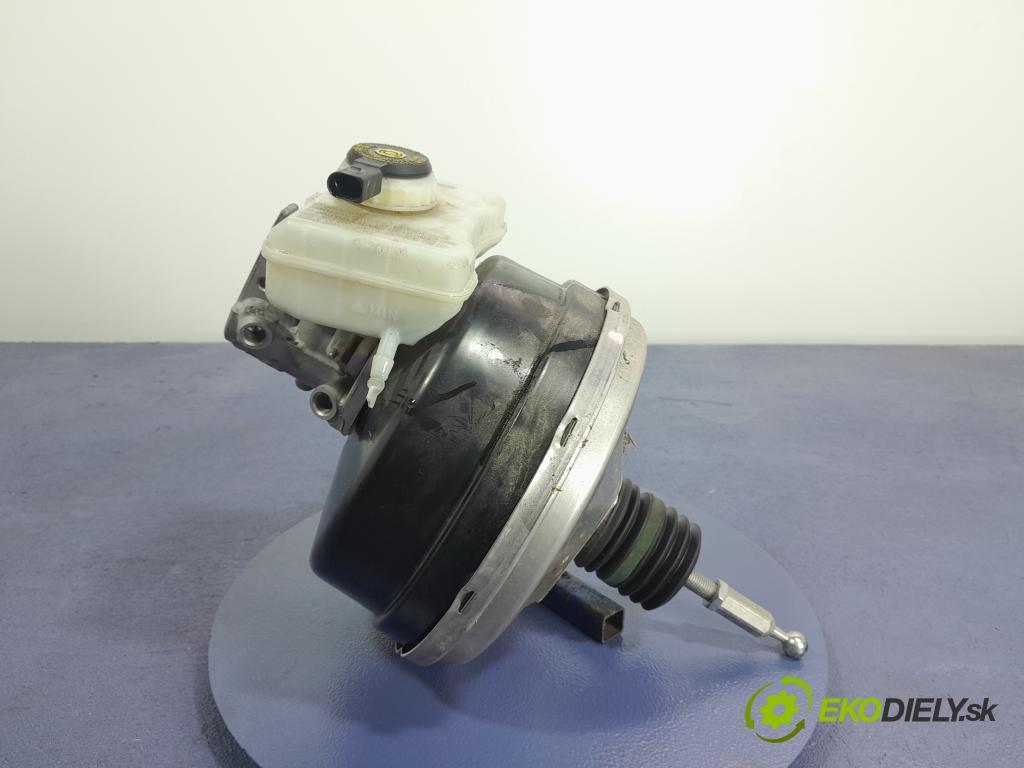Audi A5 2014 servo Brzdní: 8K0612103N