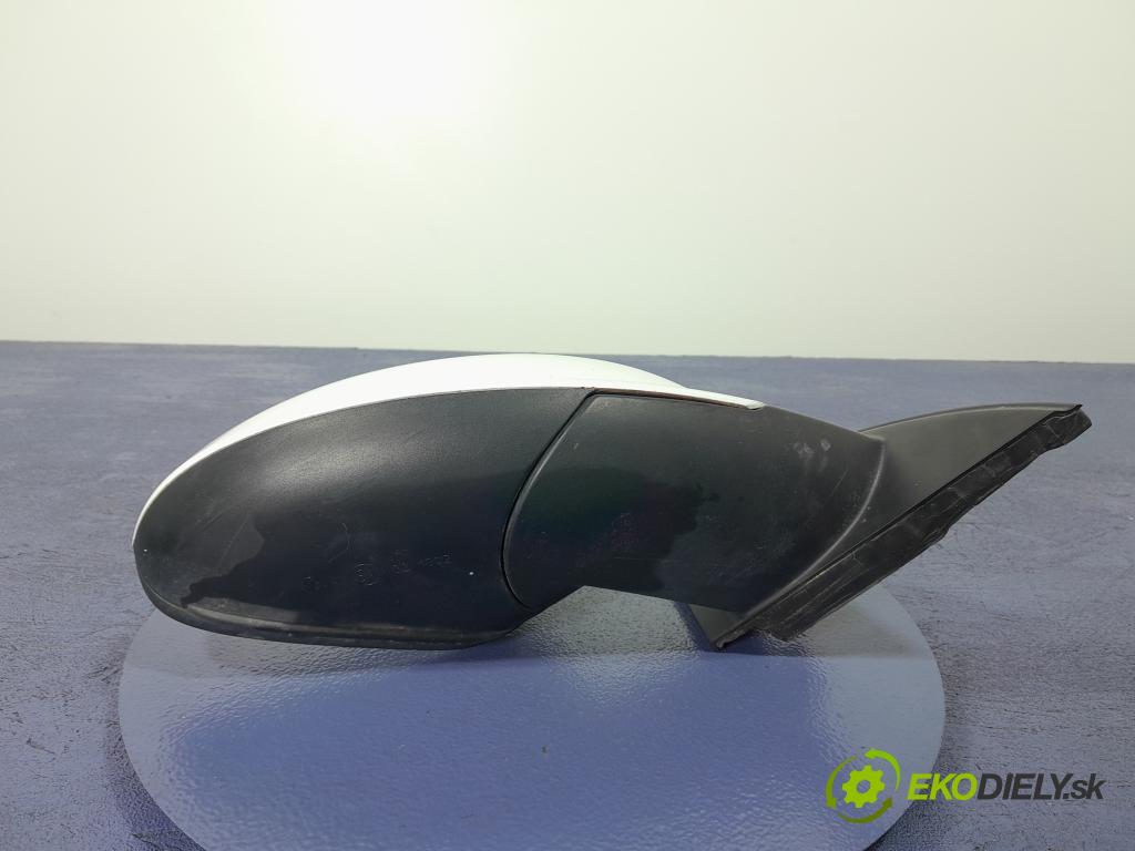Opel Insignia 2011 zrkadlo Správny: 13329081