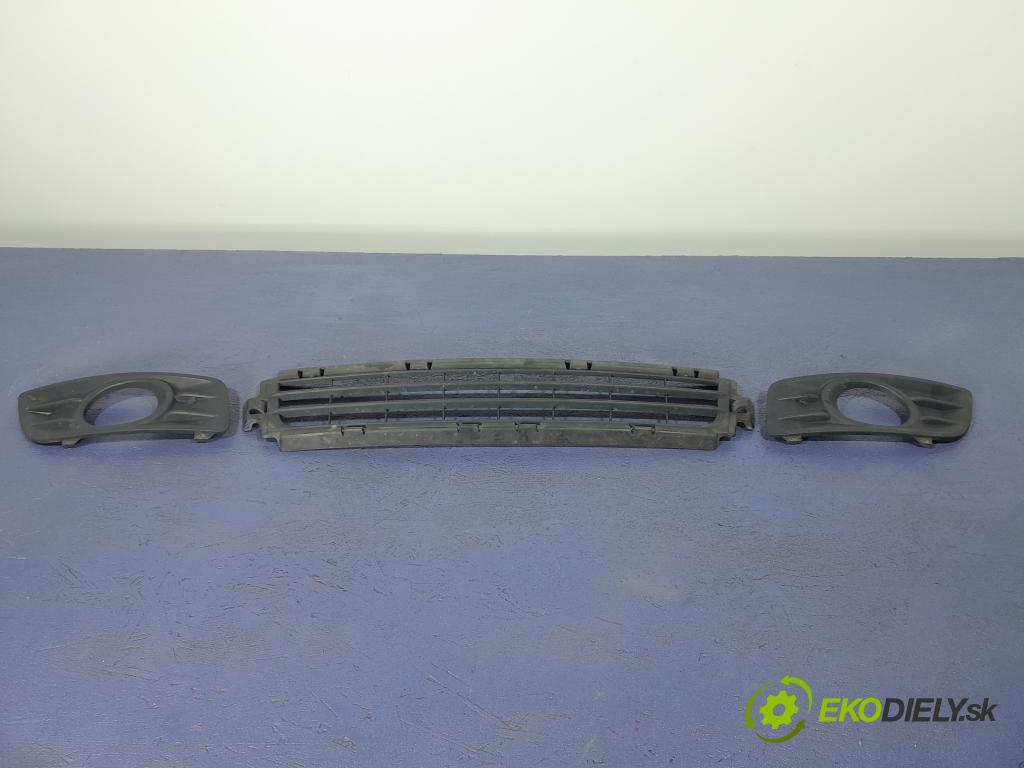 Volvo V50 2008 nárazník před 30744911