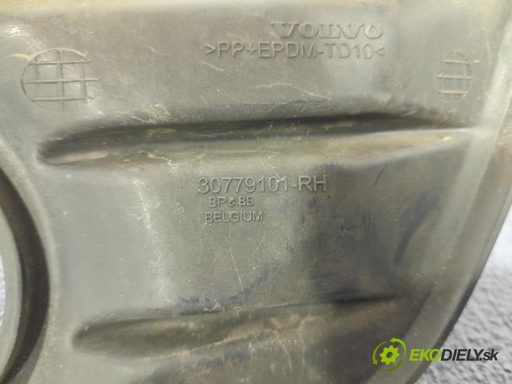 Volvo V50 2008 nárazník před 30744911