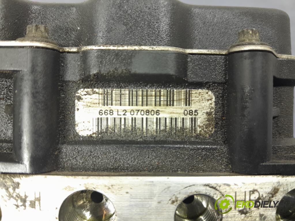 Audi A6 2006 čerpadlo ABS x 4F0614517T