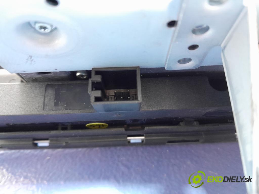 Audi A6 2011 Radio I Navigácia: 4G0035666C