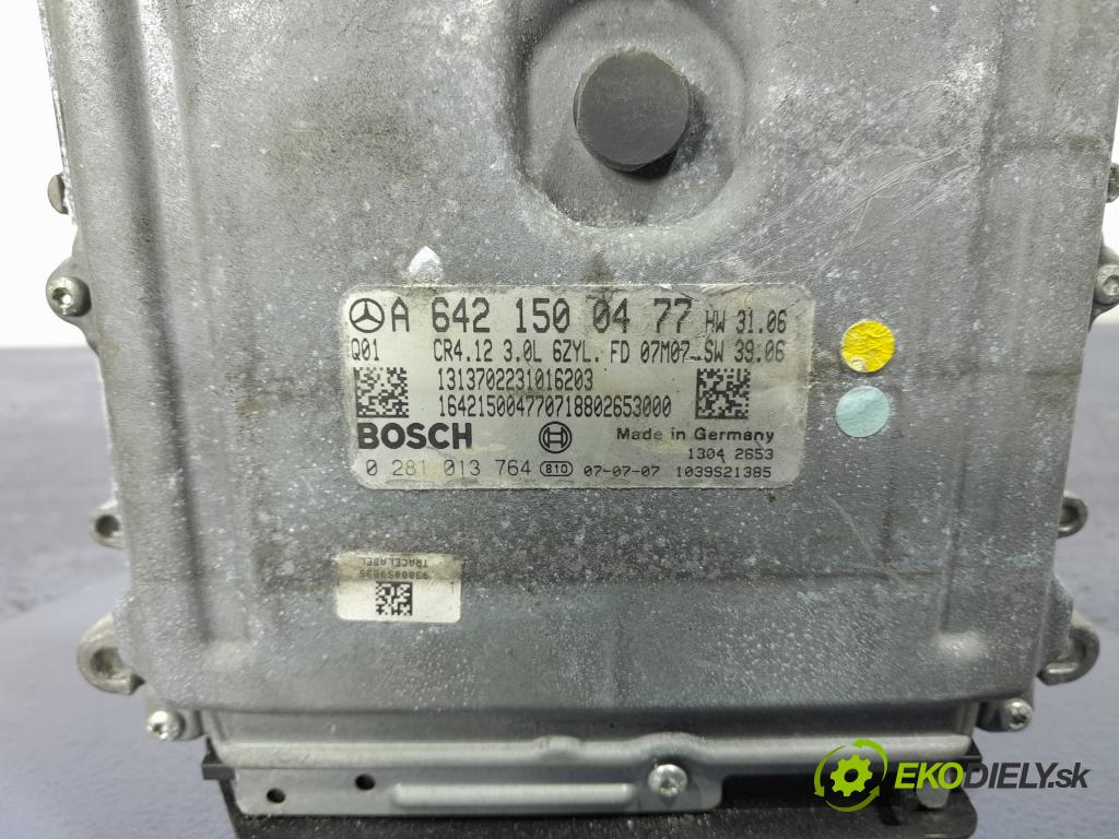 Mercedes R-klasa 2007 riadiaca jednotka Motor: A6421500477