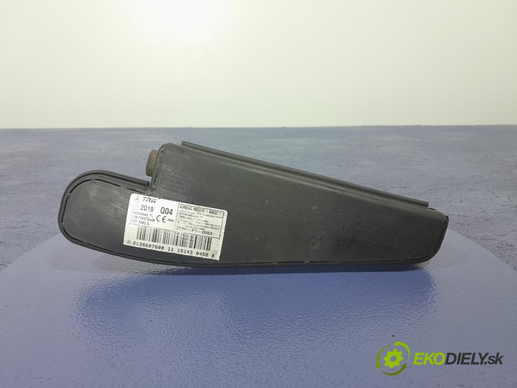 Mercedes CLS-Klasa 2019 Airbag: Sedadlo: x 2138607600