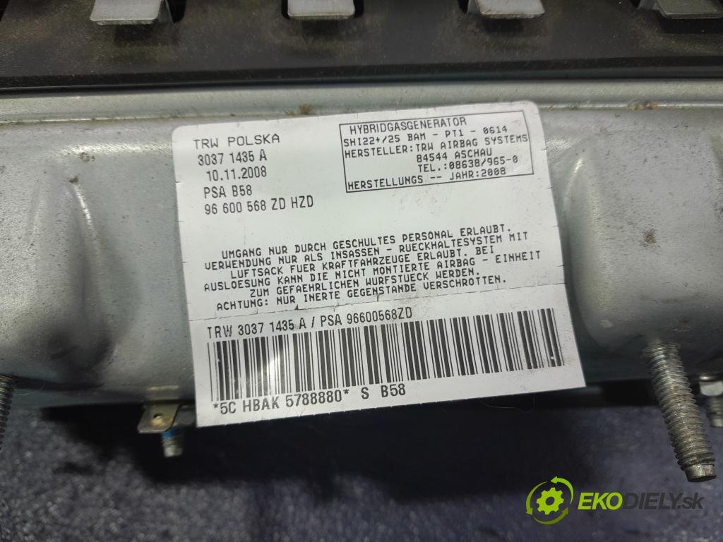 Citroen C4 picasso 2009 kokpit,pristrojová doska 9654102280