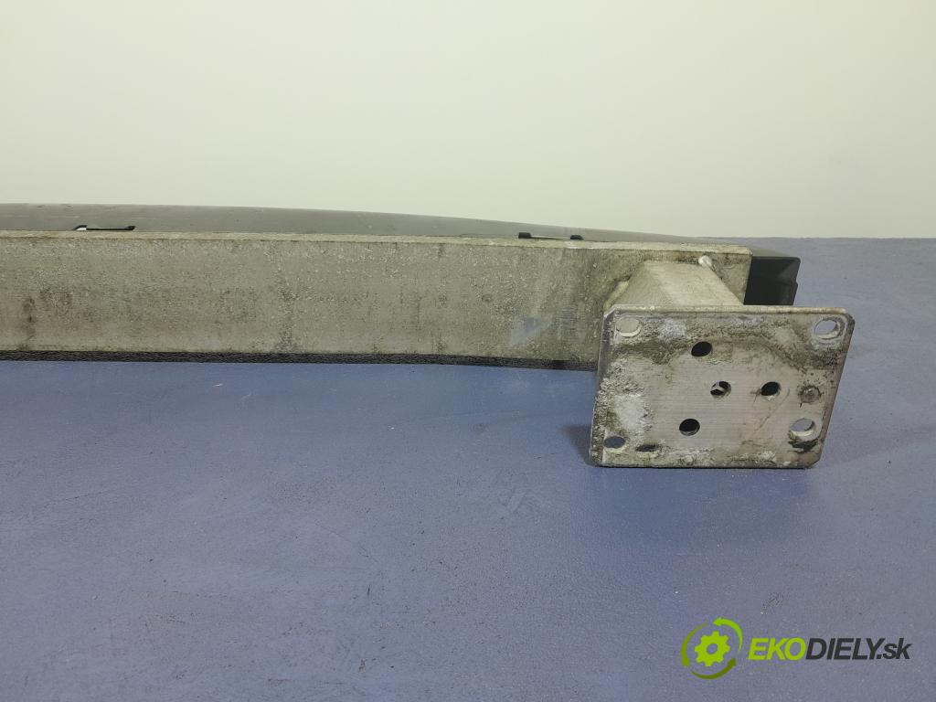 Citroen C4 picasso 2009 výztuha narazník před 01