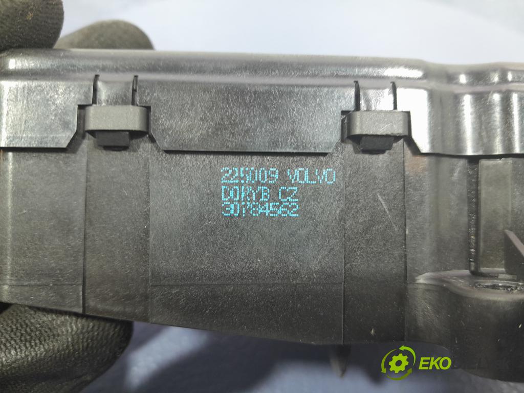 Volvo Xc60 2009 zámek Klapky: kufr 30784562