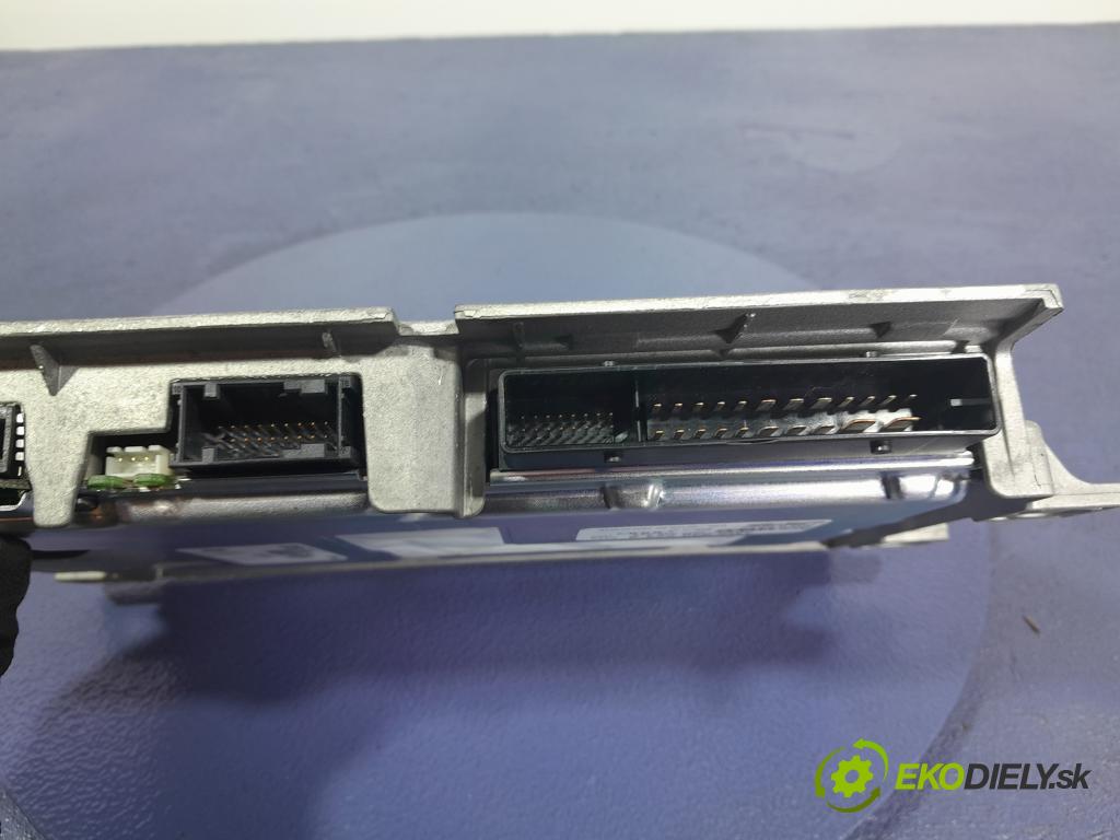 Audi Q7 2016 Zesilovač: 4M0035223A