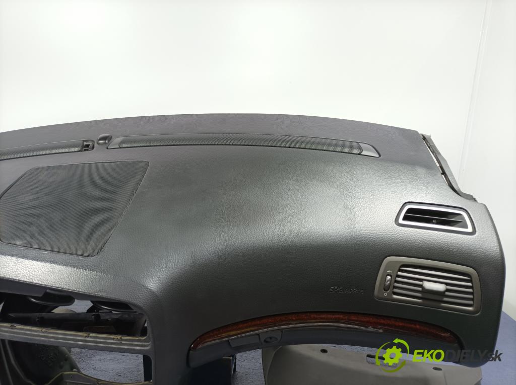Volvo S60 2001 kokpit,pristrojová doska 01
