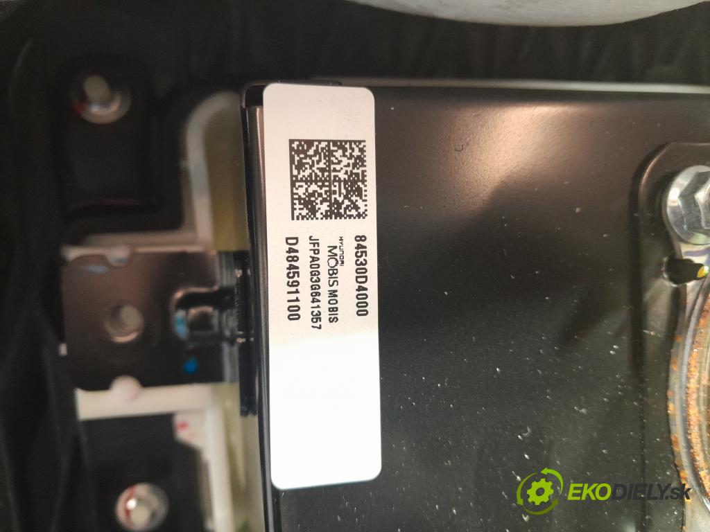 Kia Optima 2016 kokpit,pristrojová doska 01