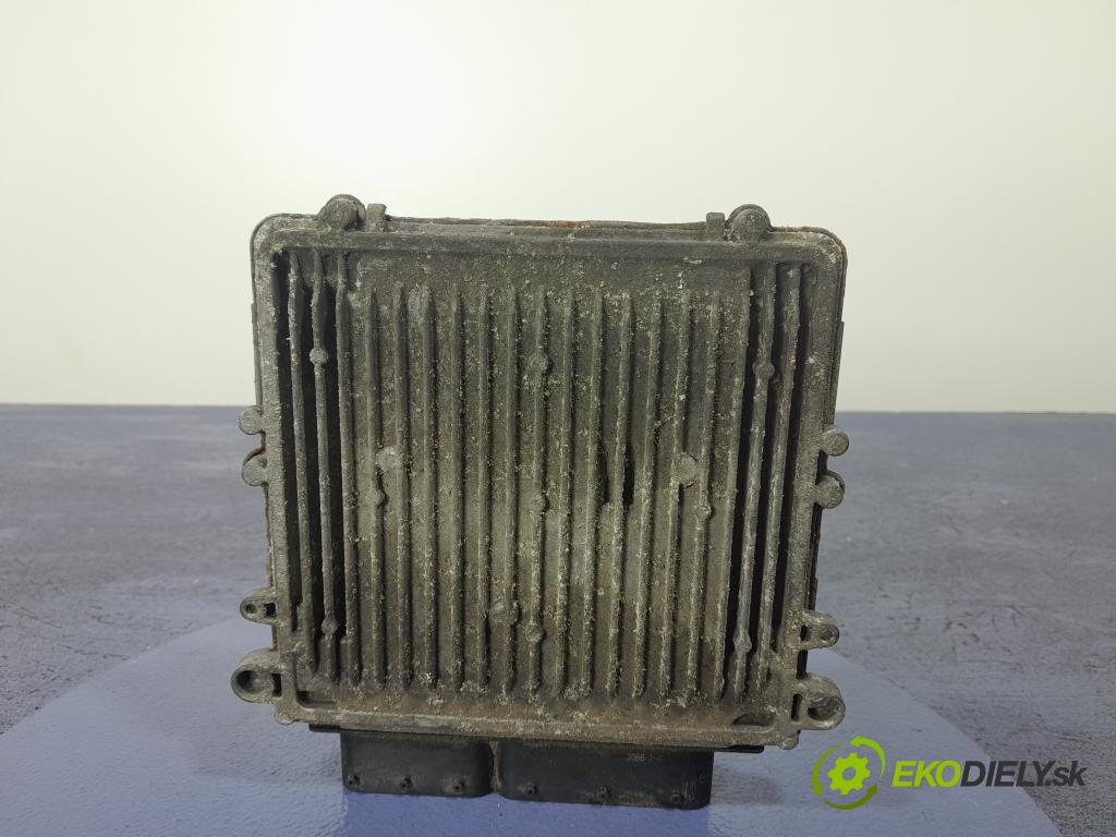 Mercedes R-klasa 2007 riadiaca jednotka Motor: A6421506777