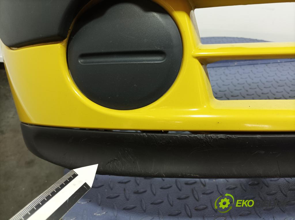 Renault Kangoo 2003 nárazník před 01
