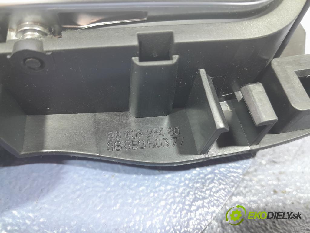 Citroen C5 2011 zámek dveře před Levý: PSA732149