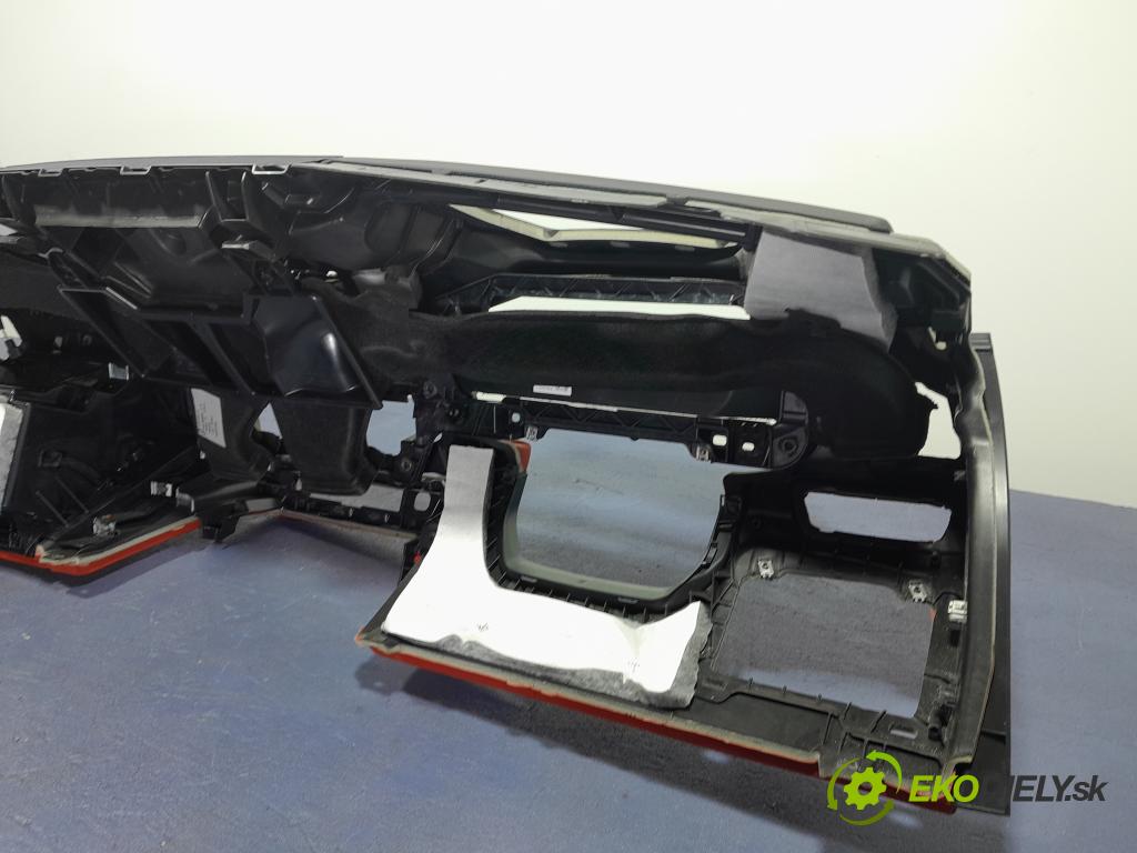 Bmw Seria 3 2022 kokpit,pristrojová doska 01
