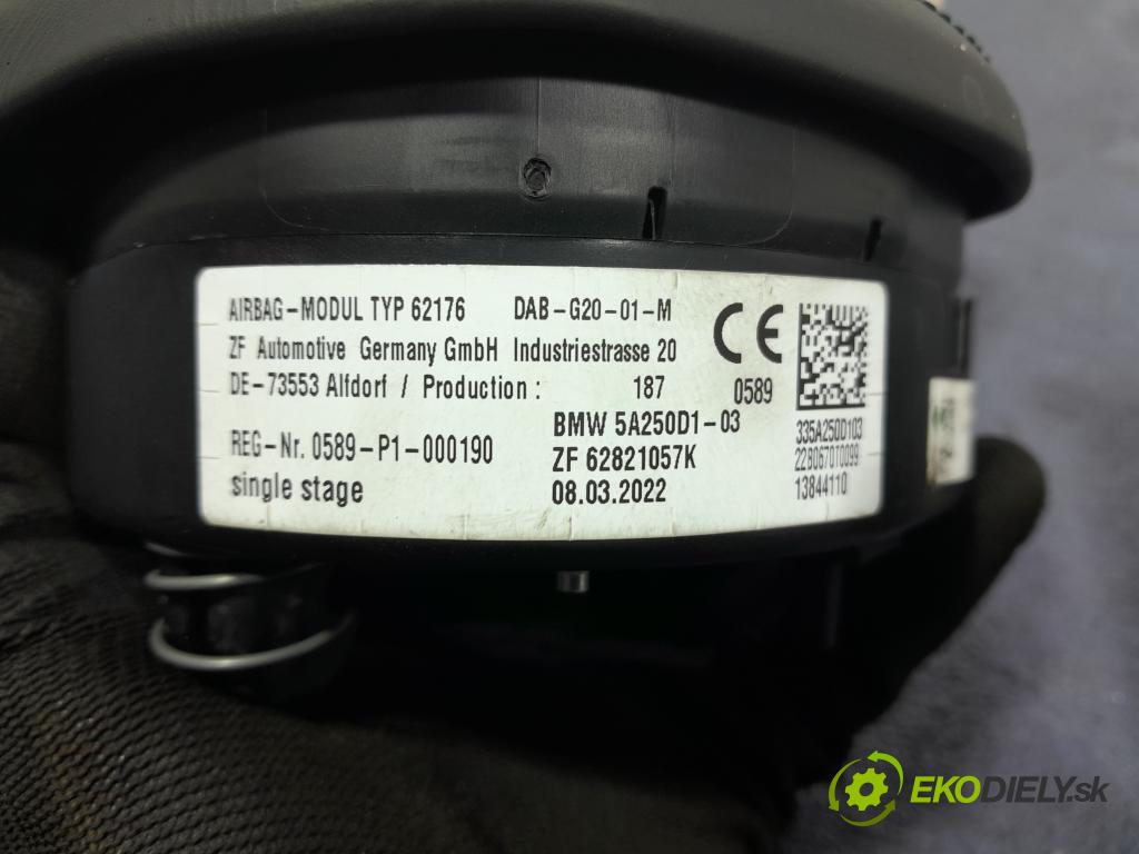 Bmw Seria 3 2022 kokpit,pristrojová doska 01
