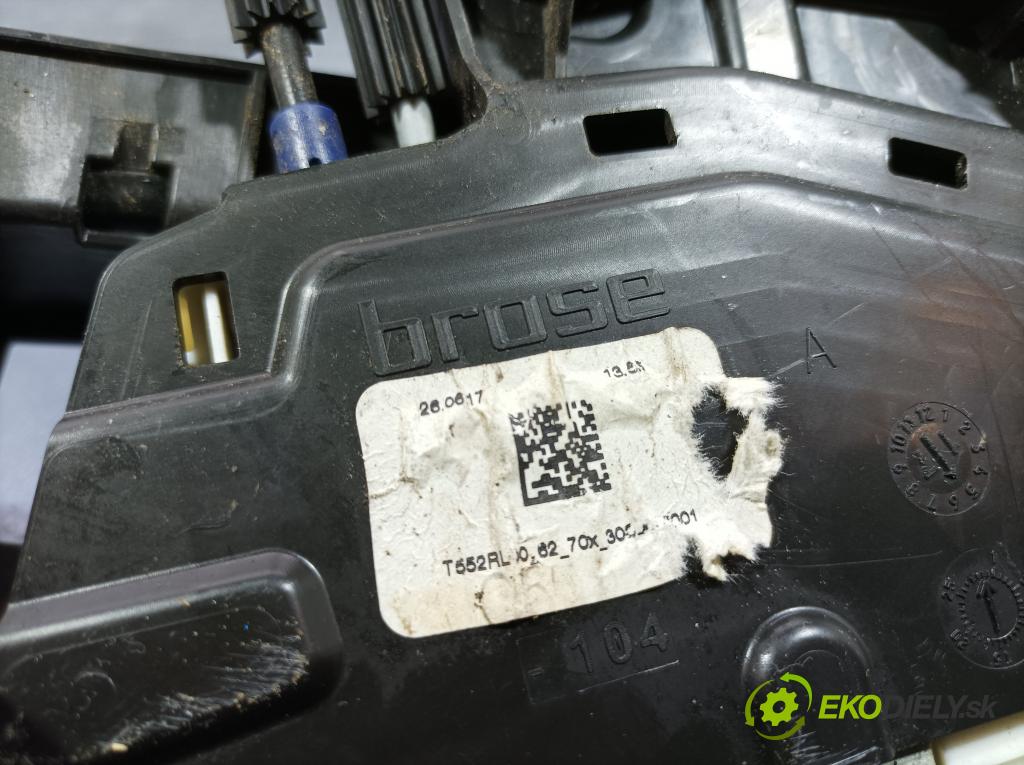 Jeep Compass 2017 zámek dveře Zad: Levý: P04589915AE