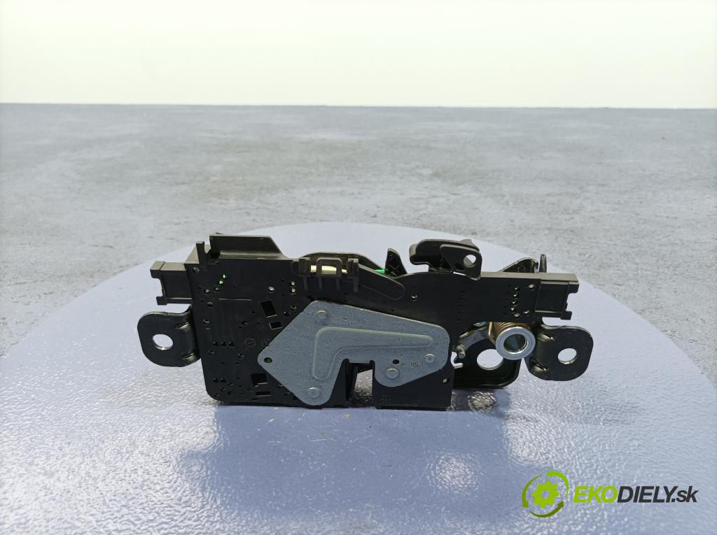 Bmw Seria 3 2022 zámek Klapky: kufr 7441014