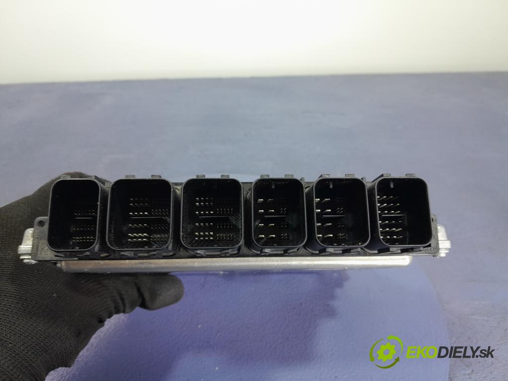 Bmw Seria 3 2022 riadiaca jednotka Motor: 5A53262