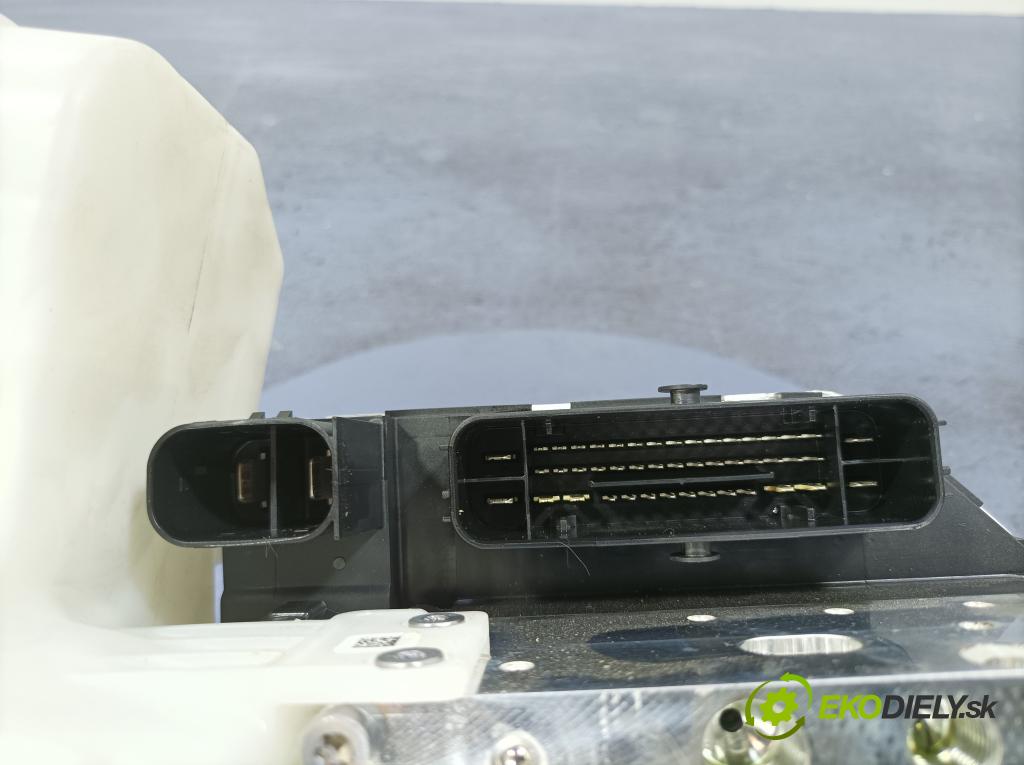 Bmw Seria 3 2022 čerpadlo ABS x 7887338