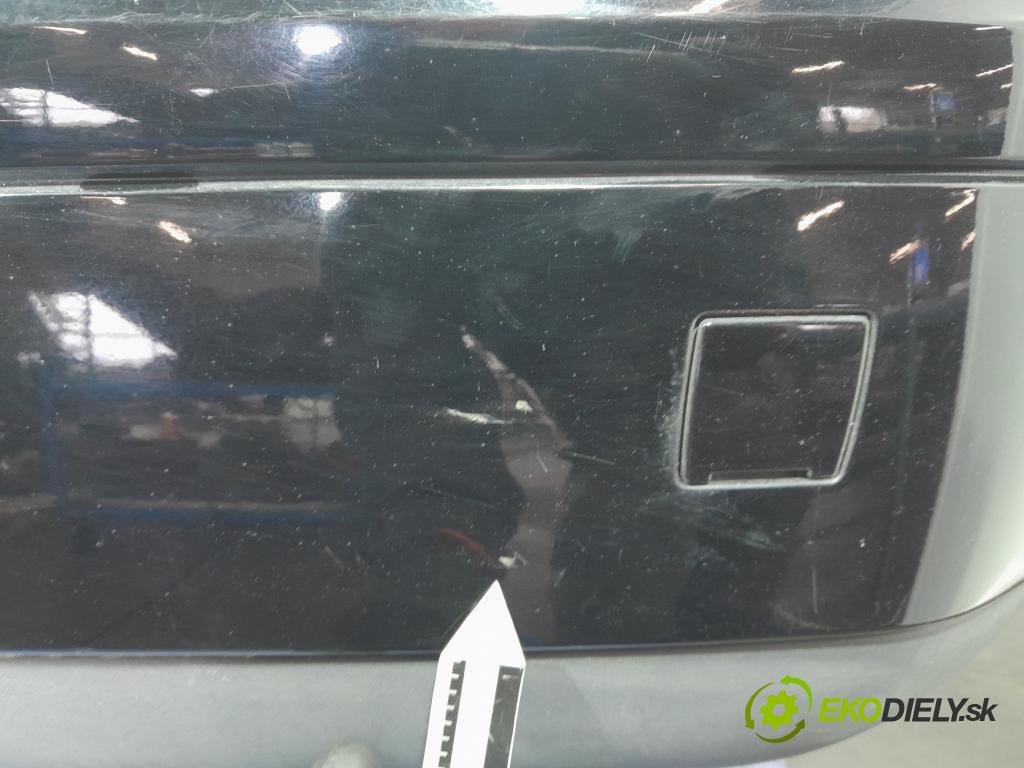 Volvo V50 2006 nárazník Zad: 01