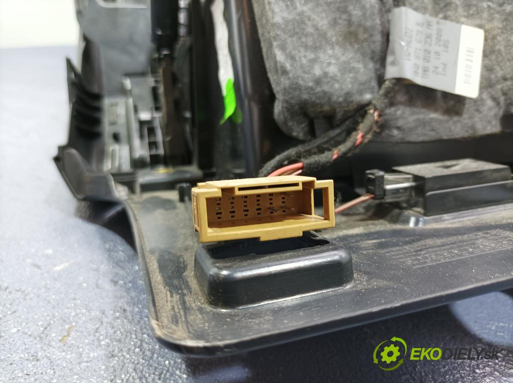 Audi A4 2009 kastlík 8K1857035C