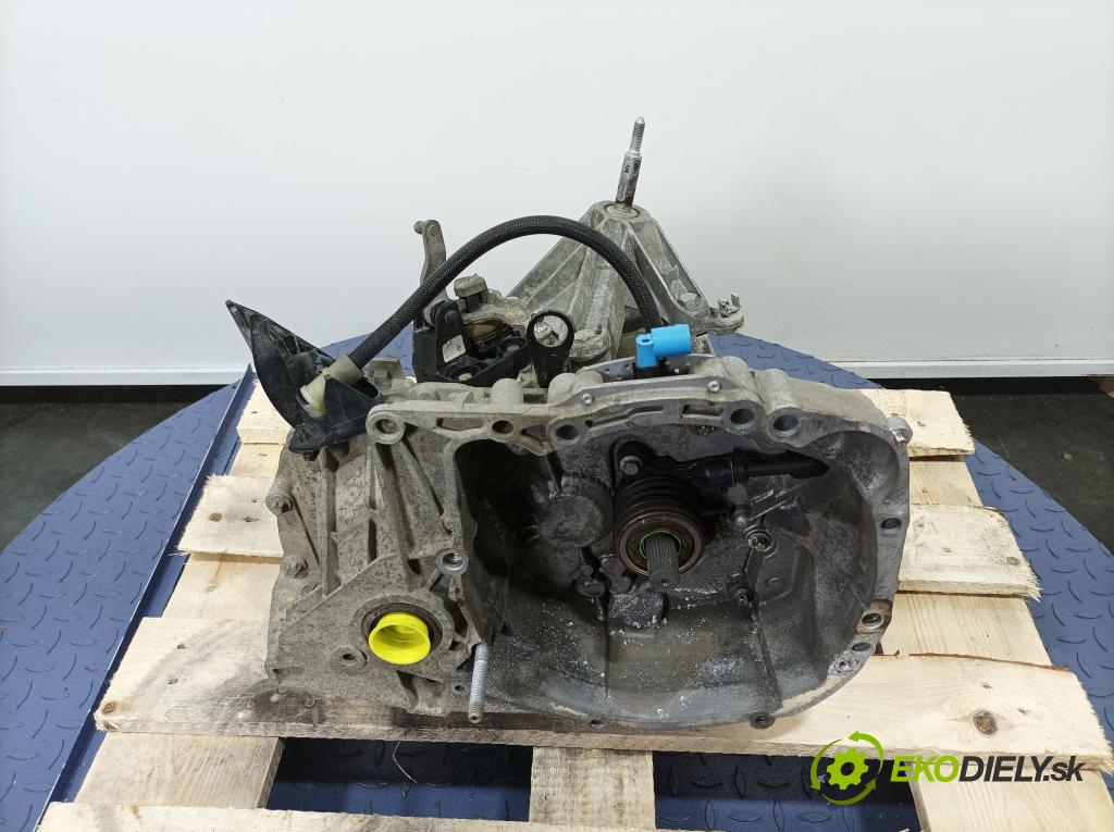 Renault Clio 2009 prevodovka Výbava: Manualna JH3176