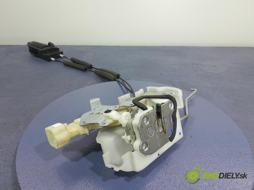 Isuzu --- 2018 zámek dveře před v pravo: 01