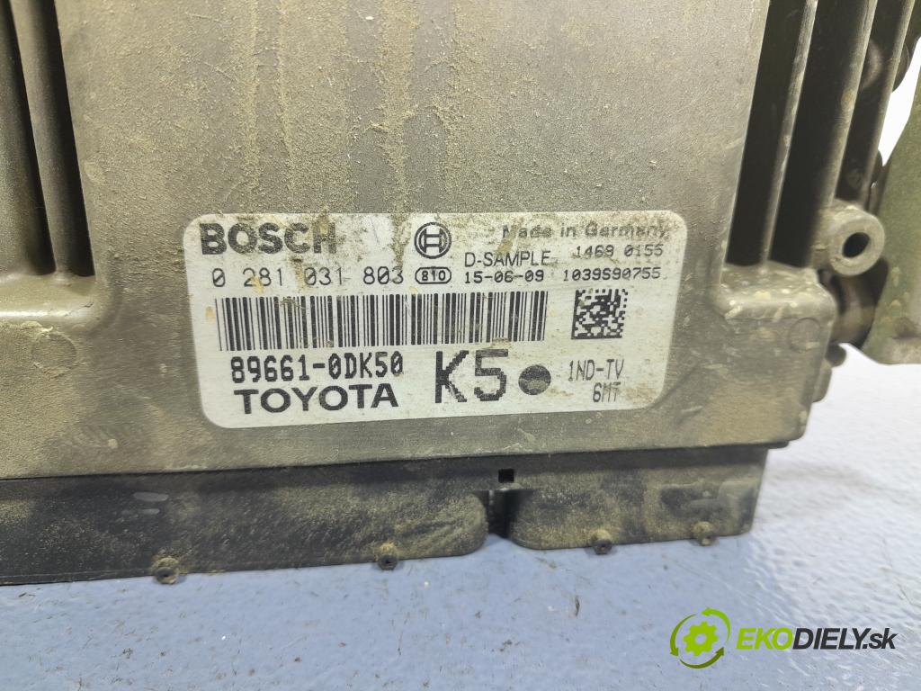 Toyota Yaris 2015 riadiaca jednotka Motor: 89661-0DK50