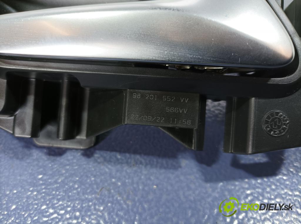 Peugeot 208 2022 zámek dveře Zad: v pravo: 444128