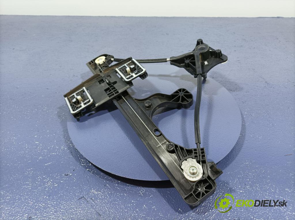Peugeot 208 2022 mechanismus stahování Sklenka: Zad: Levý: 9829046380