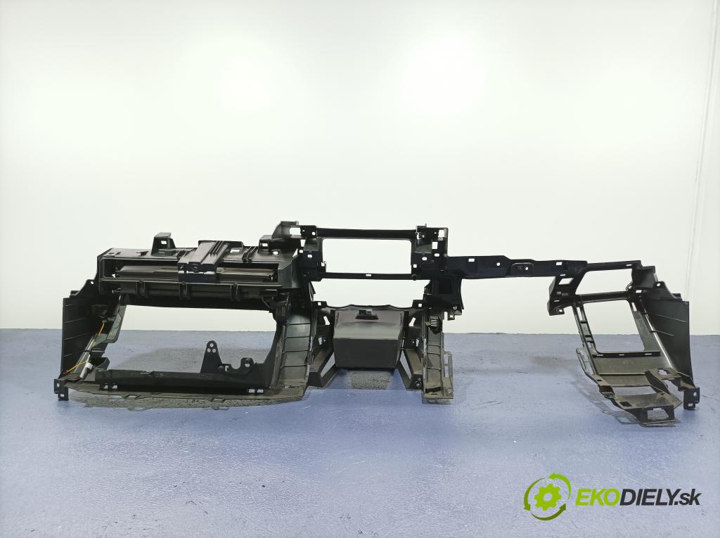 Toyota Rav4 2012 kokpit,pristrojová doska 55303-42010