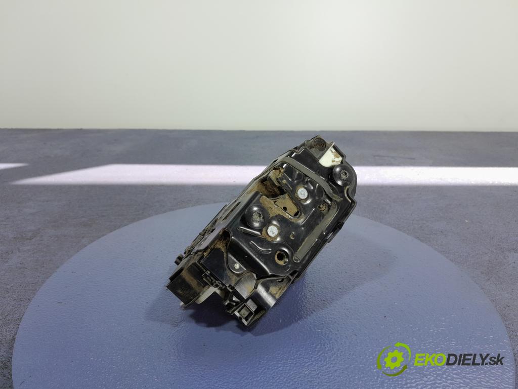 Vw Amarok 2016 zámek dveře před v pravo: 5N1837016F