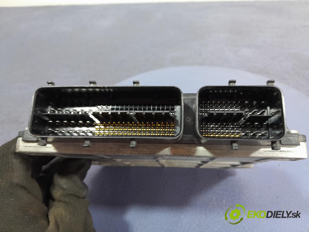 Toyota Rav4 2012 riadiaca jednotka Motor: 89661-42Q51