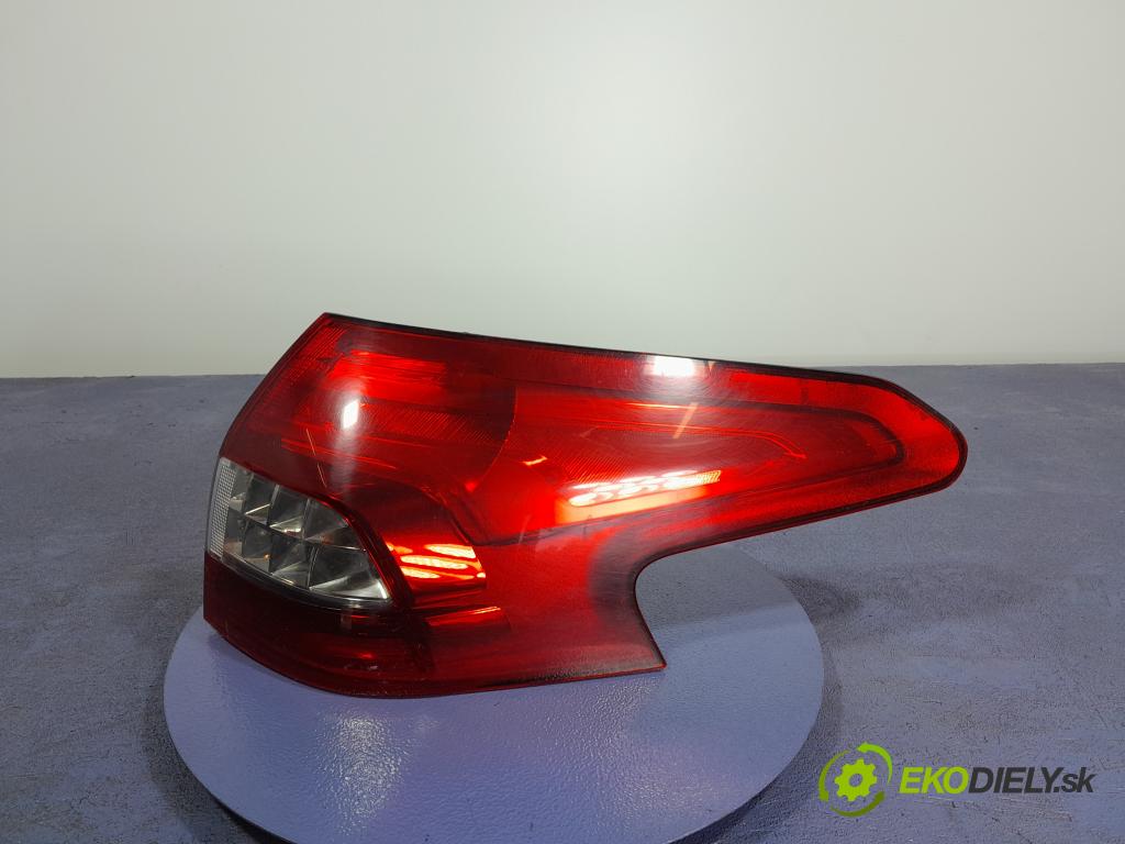 Citroen C5 2011 světlo Zad: Práva: Mimo: 9675065680