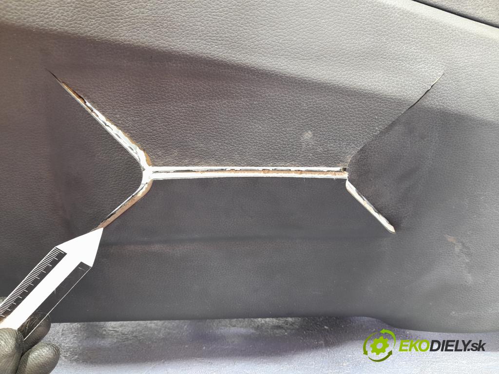 Hyundai I30 2023 kokpit,pristrojová doska 01