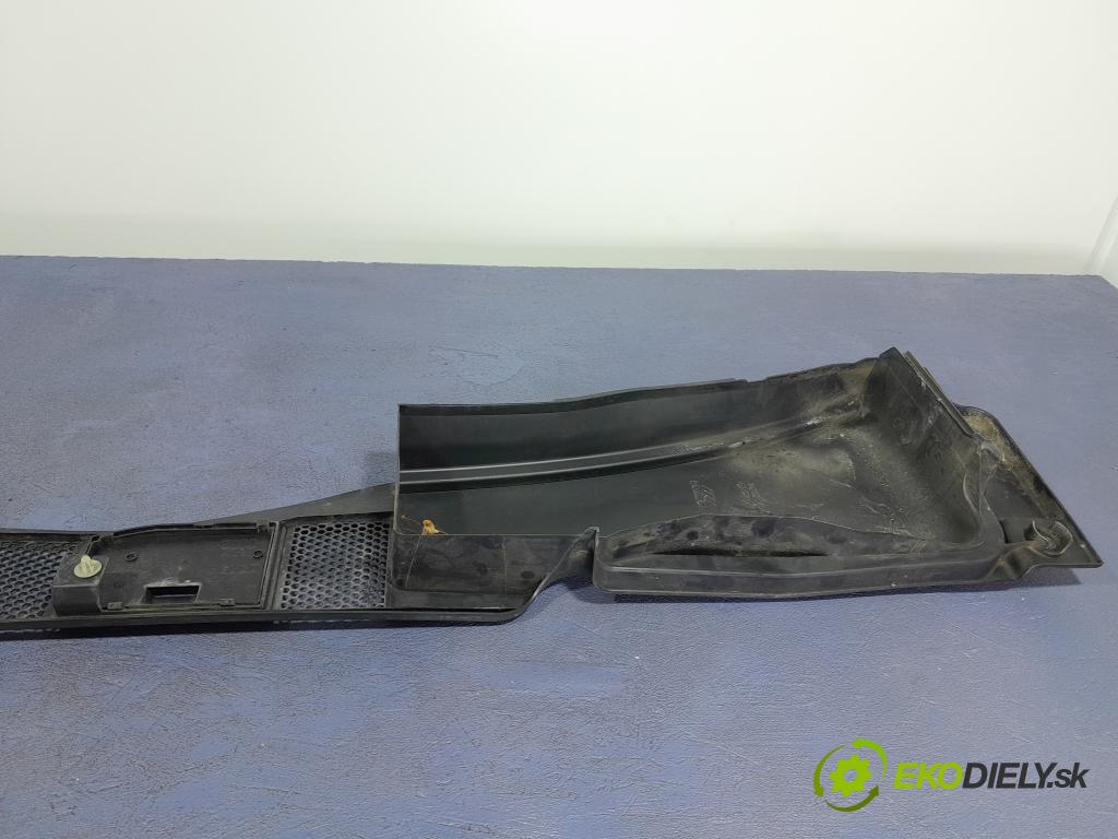 Audi A4 2009 torpédo 8K1819447