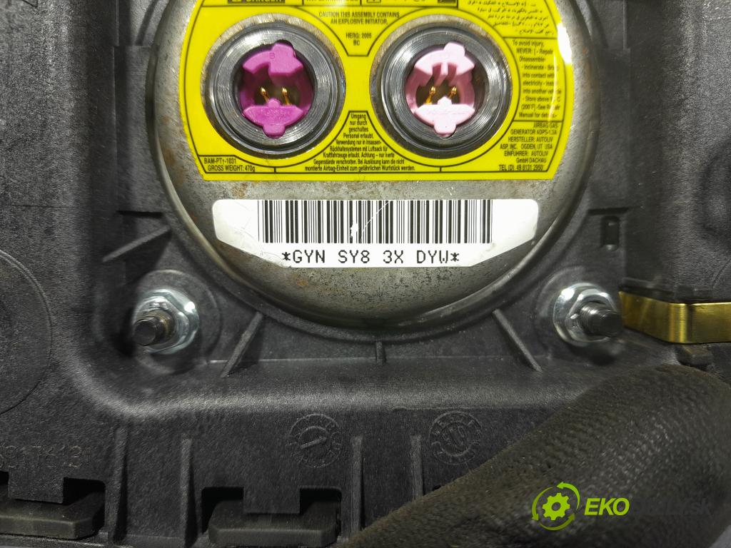 Opel Zafira 2006 kokpit,pristrojová doska 01