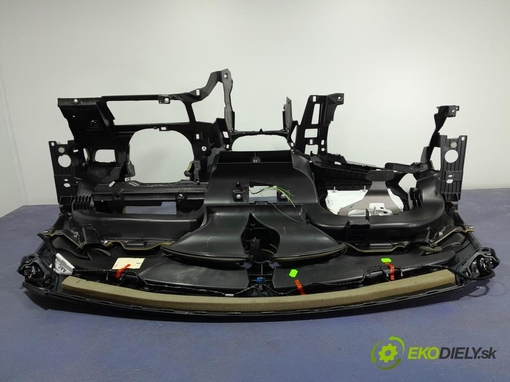 Ford C-max 2010 kokpit,pristrojová doska 01