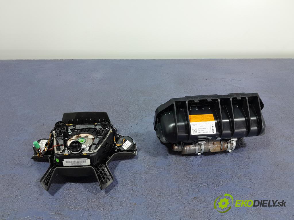 Ford C-max 2010 kokpit,pristrojová doska 01