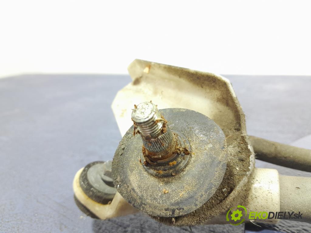 Nissan Micra 2005 mechanizmus motor: Stierače: Predné 28810AX700
