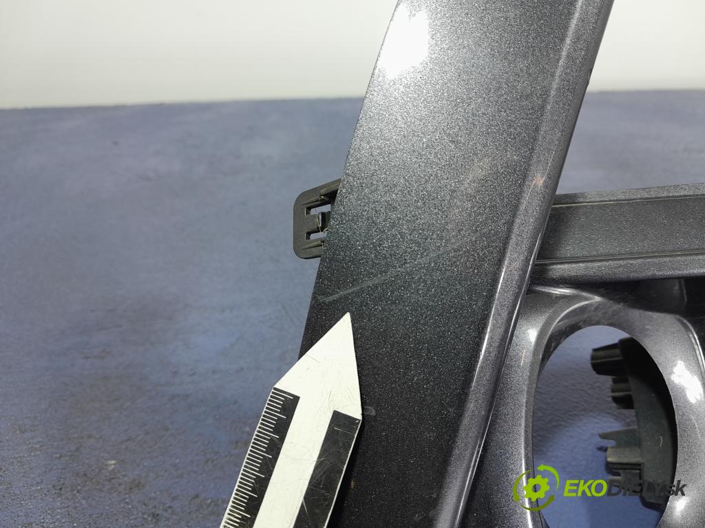Toyota Corolla 2016 nárazník před 81481-02630