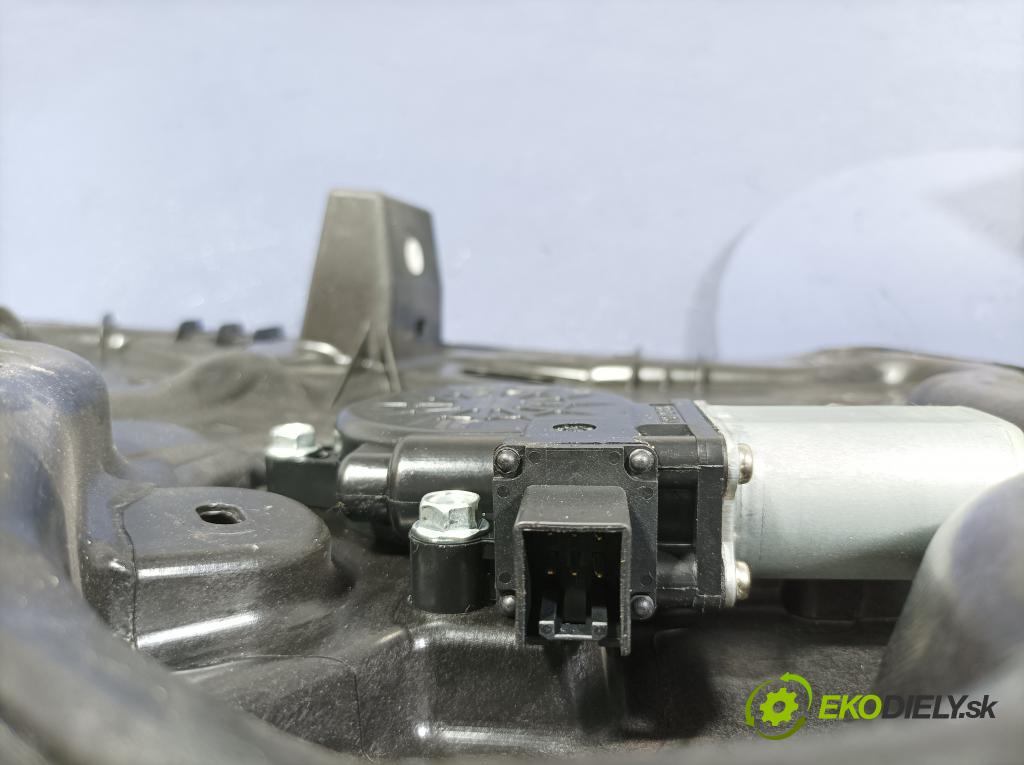 Mazda 6 2015 mechanismus stahování Sklenka: Zad: Levý: GHP97397X