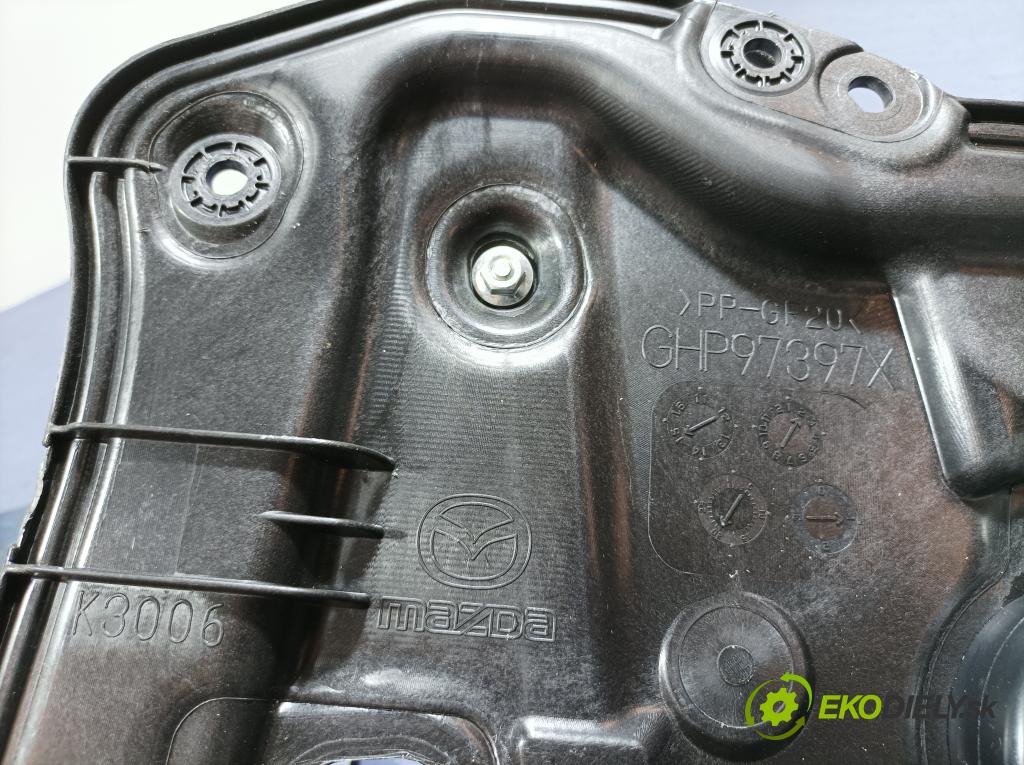Mazda 6 2015 mechanismus stahování Sklenka: Zad: Levý: GHP97397X