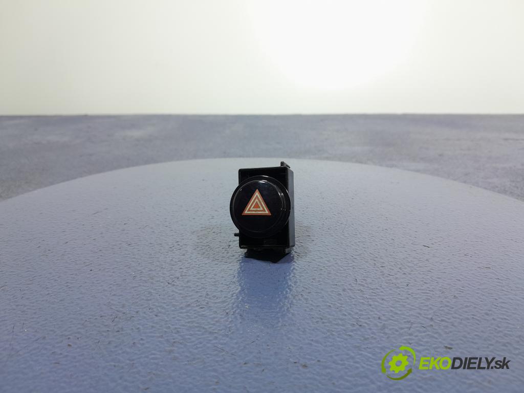 Toyota Corolla 2016 prepínač svetiel NÚDZA: 84332-02300