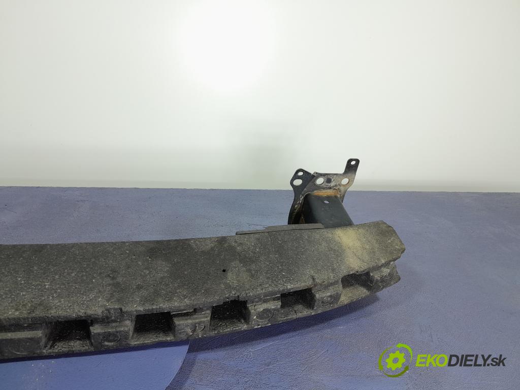 Vw Touran 2004 výztuha narazník před 01
