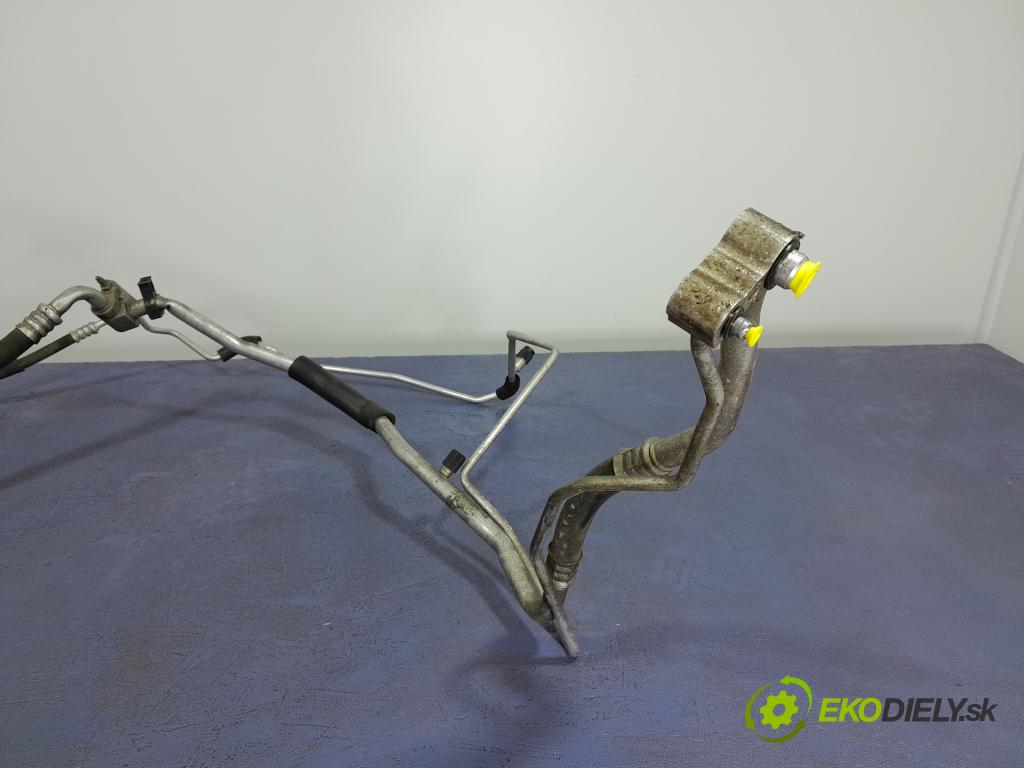 Opel Insignia 2011 rúrka Klimatizácia: 13220107