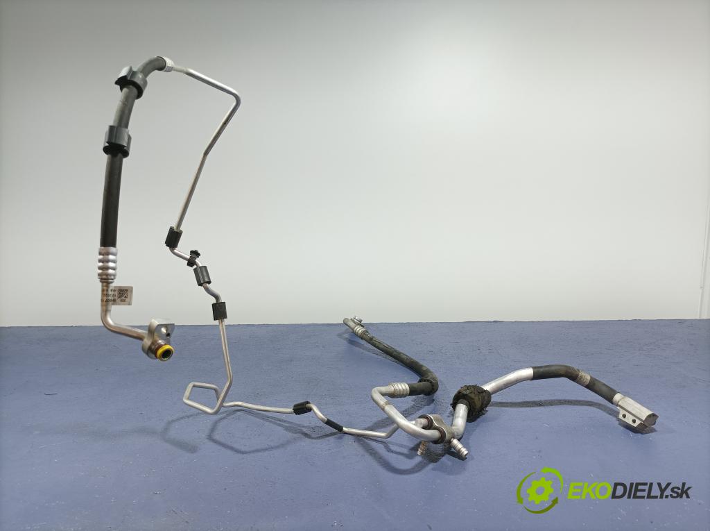 Audi A4 2009 rúrka Klimatizácia: 8K0260710Q