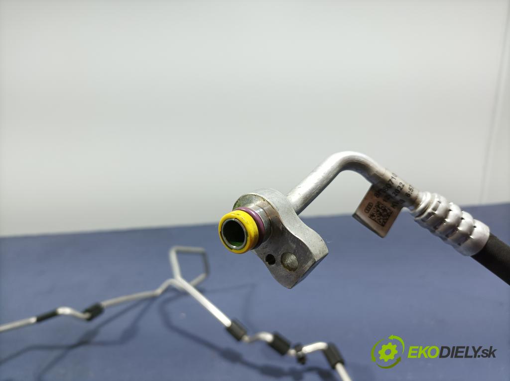 Audi A4 2009 rúrka Klimatizácia: 8K0260710Q